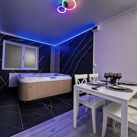 Luxor - Jacuzzi&Cozy Apartments ซีบิว ภายนอก รูปภาพ