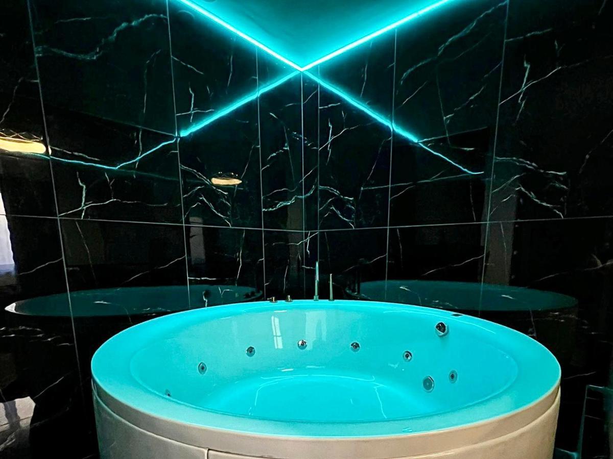 Luxor - Jacuzzi&Cozy Apartments ซีบิว ภายนอก รูปภาพ
