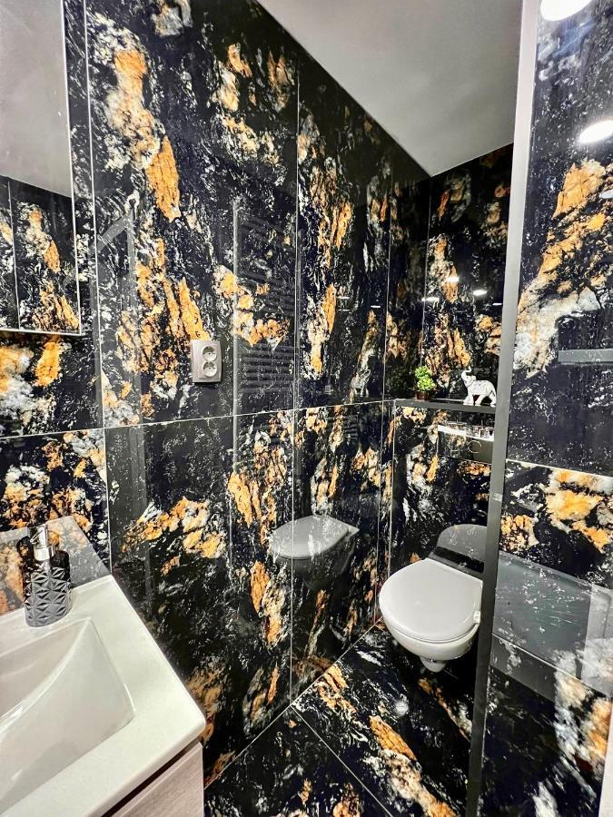 Luxor - Jacuzzi&Cozy Apartments ซีบิว ภายนอก รูปภาพ