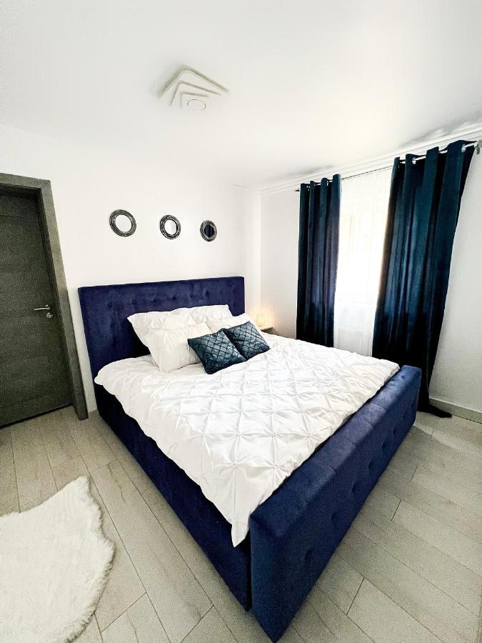 Luxor - Jacuzzi&Cozy Apartments ซีบิว ภายนอก รูปภาพ
