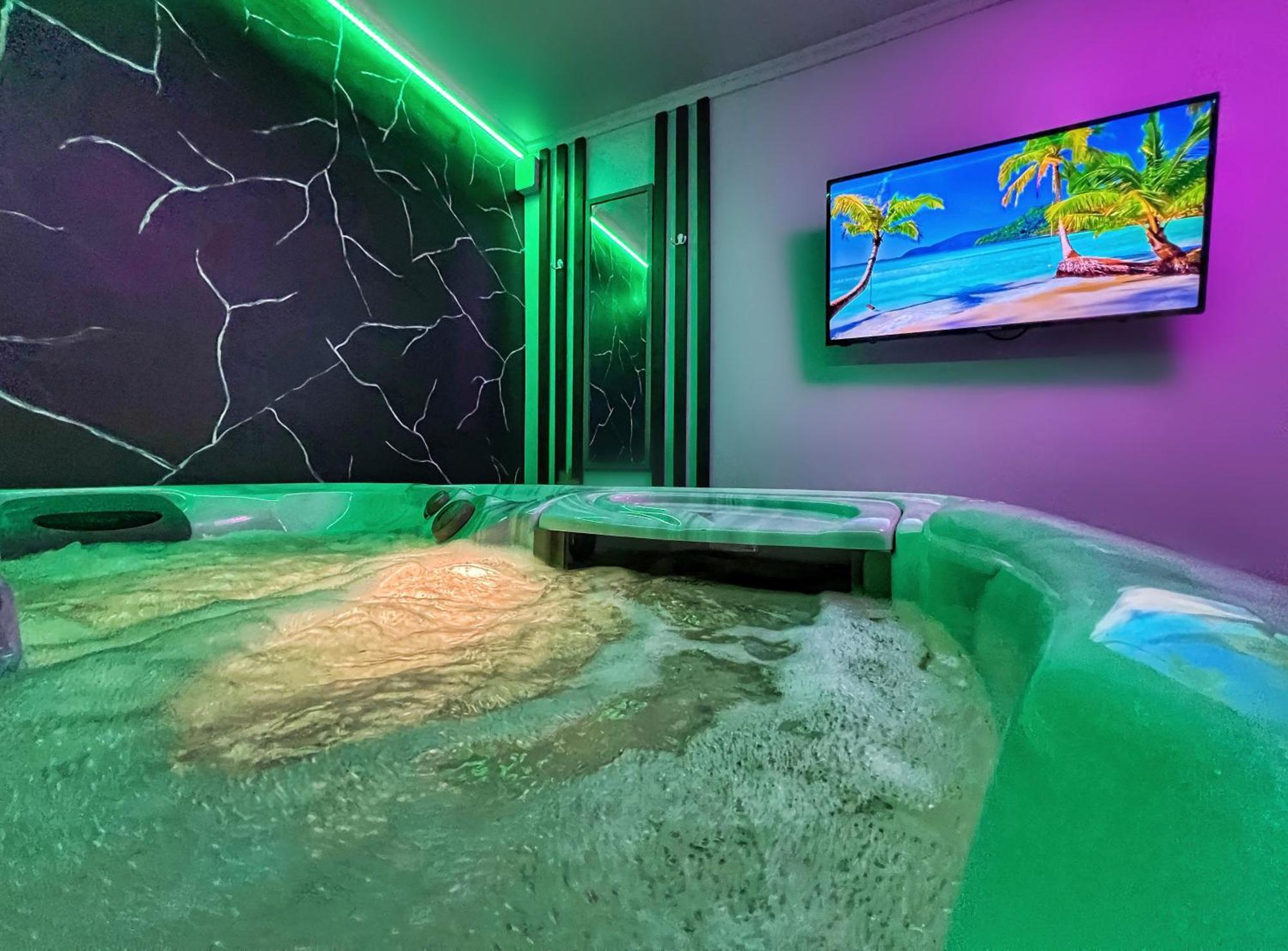 Luxor - Jacuzzi&Cozy Apartments ซีบิว ภายนอก รูปภาพ
