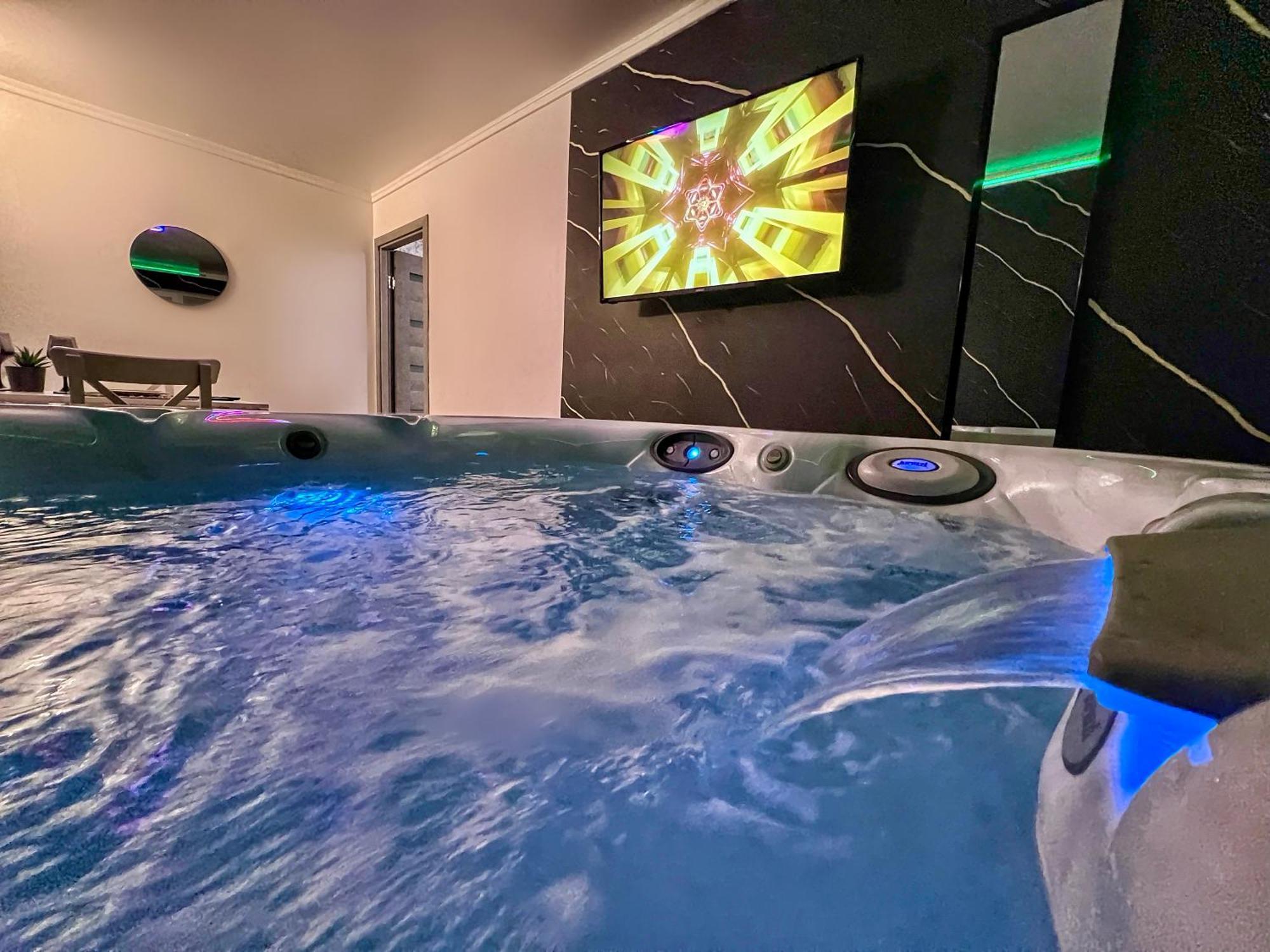 Luxor - Jacuzzi&Cozy Apartments ซีบิว ภายนอก รูปภาพ