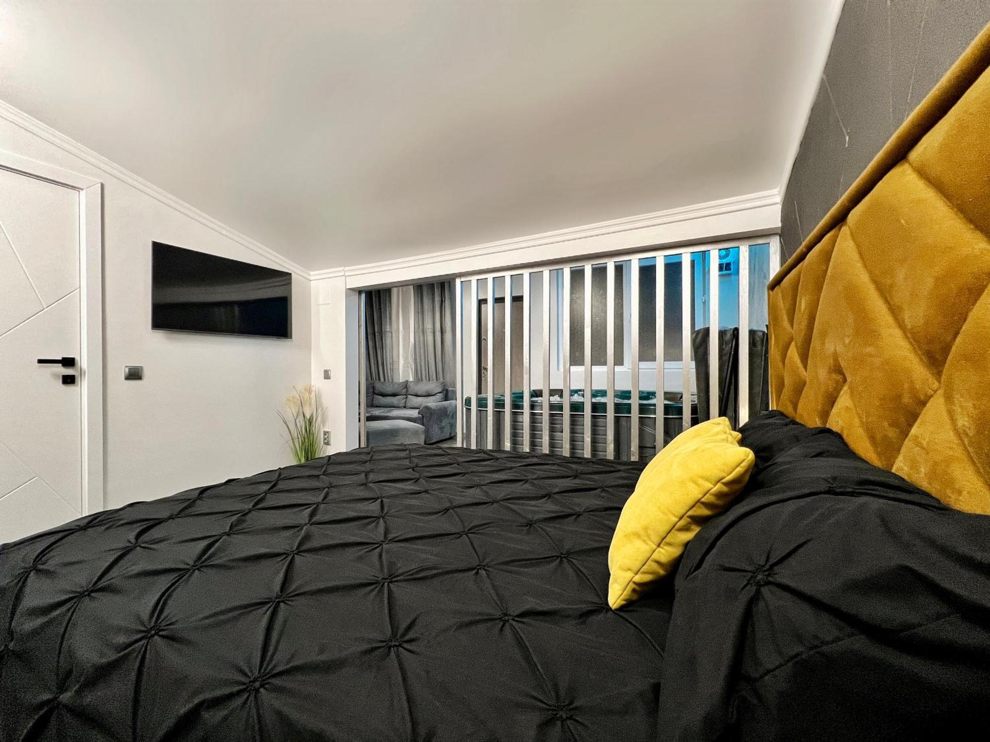 Luxor - Jacuzzi&Cozy Apartments ซีบิว ภายนอก รูปภาพ
